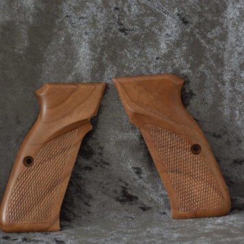 CZ-75 MastersGrips Thumb Rest/CHECKERED AVAILABLE FOR IMMEDIATE SHIPPING CZ0205TRC