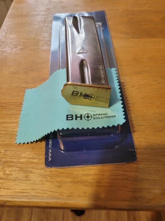 Hi-Power .40S&W, 10 rounds, Nickel Magazine with BHGoldplated Baseplate