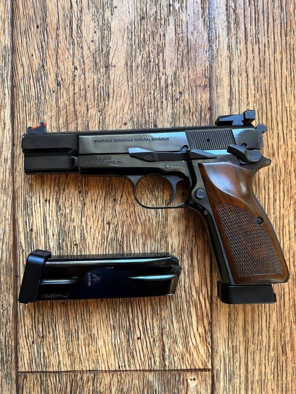 Hi-Power .40S&W, 11 rounds, Blued Magazine - Image 3
