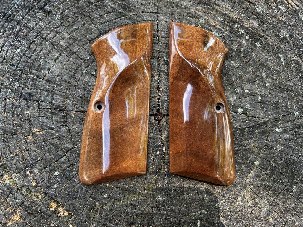 Heirloom-Grade MastersGrips for Hi-Power AVAILABLE FOR IMMEDIATE SHIPPING HP1254H