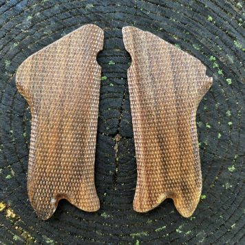 Luger P08 and Mauser HSc Masters Grips