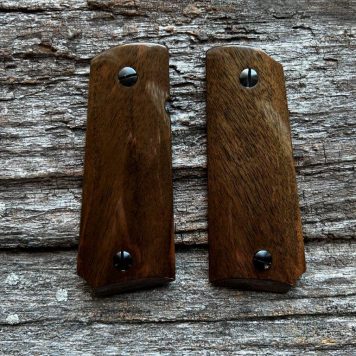 1911 OFFICER'S HEIRLOOM Master's Grips Ready for Immediate Shipping 1911-1142-CH