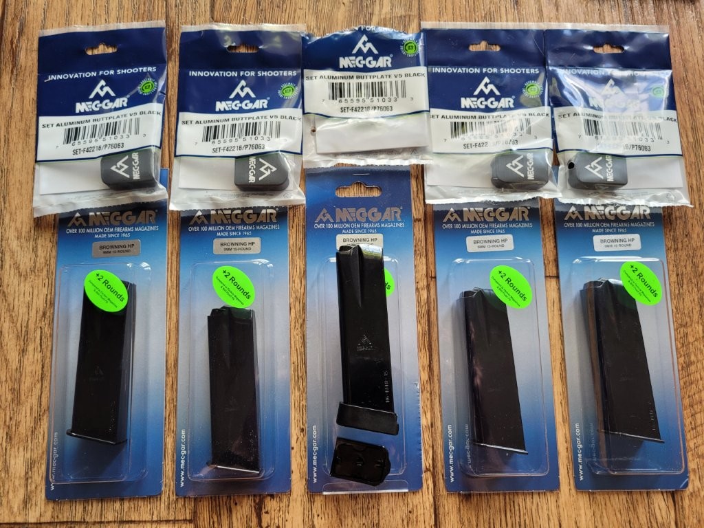Hi-Power 9mm, 17 rounds (with Mecgar +2 Magazine Baseplate), Blued or Stainless Steel Magazine - Image 4
